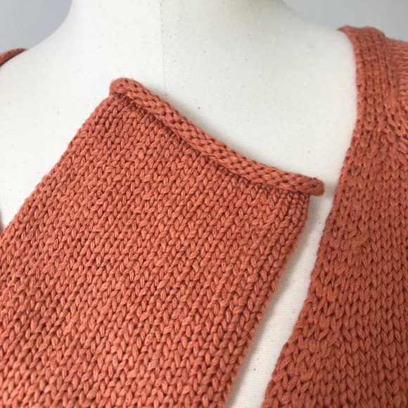 H&M Knitted Burnt Orange V-Neck Sweater - Picture 6 of 8